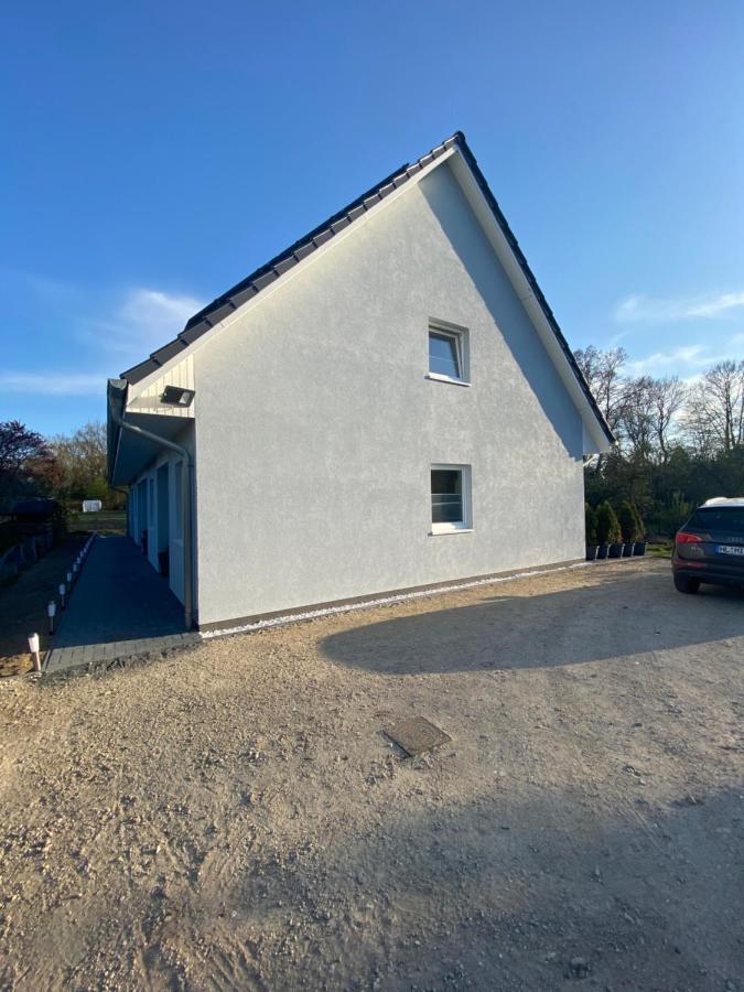 Haus Wesloer Landstrasse 6B Fuer 4 Personen Appartement Lübeck Buitenkant foto